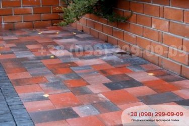 Trotuarnaja plitka plac